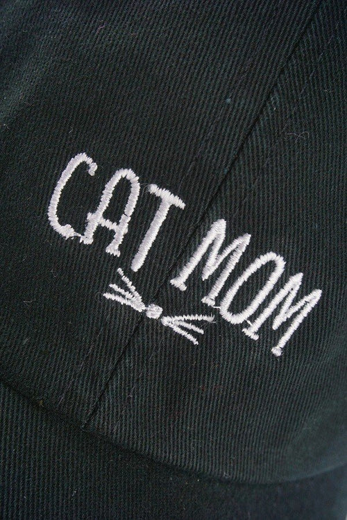 CAT MOM